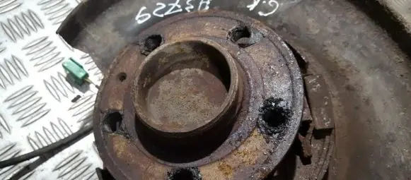 Volvo S80 Rear wheel hub