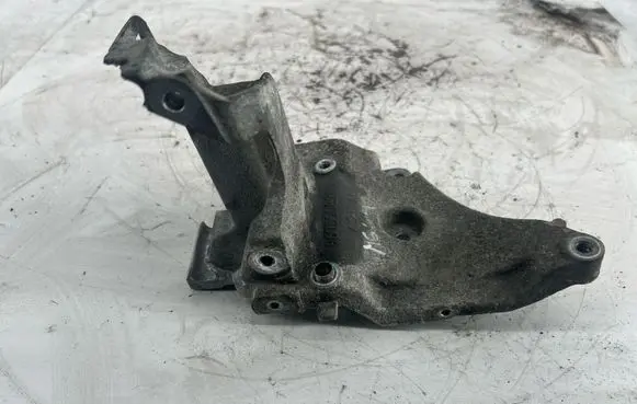 Citroen DS3 Generator/alternator bracket 9675508280