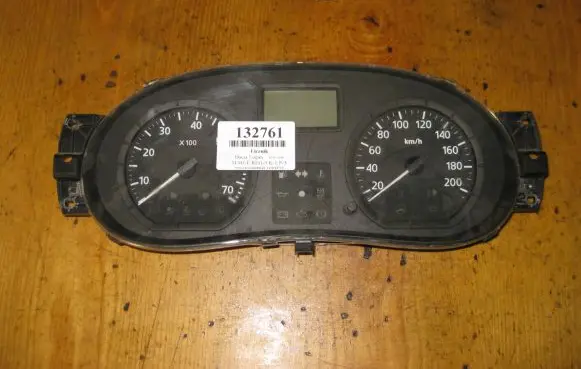 Dacia Logan I Speedometer (instrument cluster)