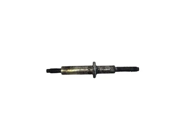 Mazda CX-7 Fuel Injector clamp holder 