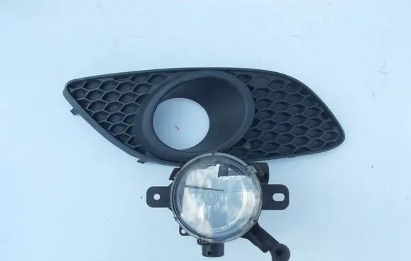 Opel Zafira B Front fog light 93357464 13247323
