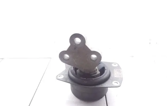 Opel Insignia A Engine mount bracket 13227734