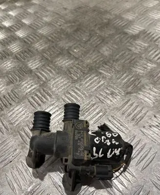 BMW 5 E60 E61 Coolant heater control valve 6920226