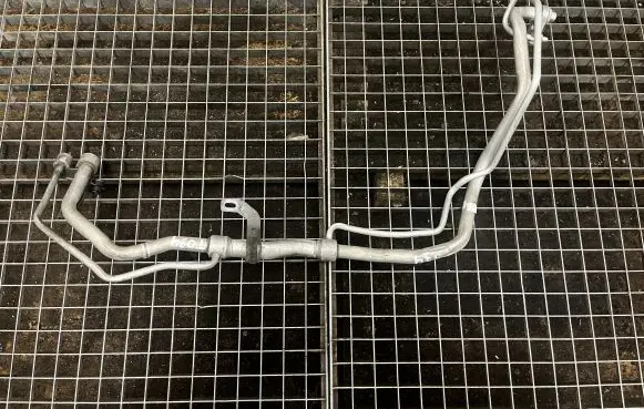 Ford Fusion Air conditioning (A/C) pipe/hose DG9H19E881AC