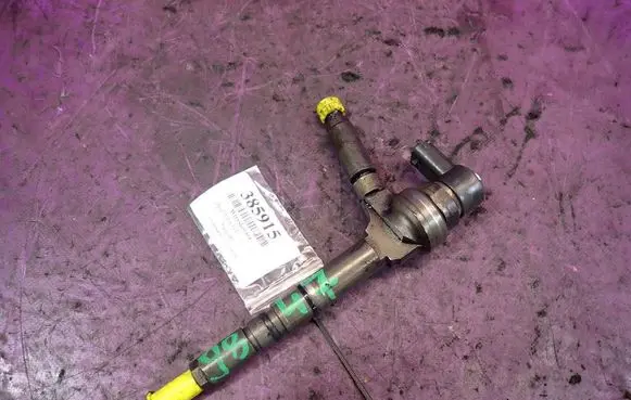 Opel Astra H Fuel injector 