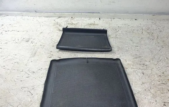 Porsche Cayenne (9PA) Glove box pad 