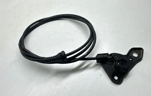 BMW 5 E34 Engine bonnet/hood lock release cable 51231928621