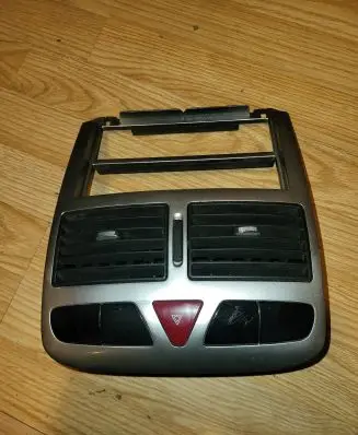 Peugeot 307 Central console control unit 9634505077 86366688