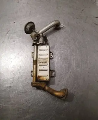 Toyota Avensis T270 EGR valve cooler 256010R020 13064130000