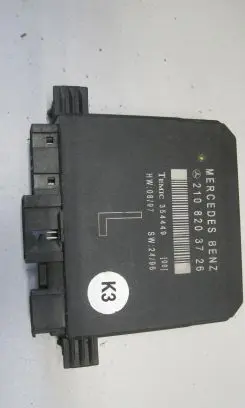 Mercedes-Benz E W210 Door control unit/module 2108203726