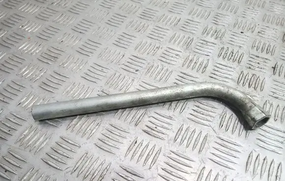 Seat Ibiza III (6L) Wheel nut wrench 4D0012219A