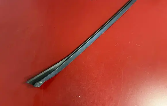 BMW X1 U11 Windshield trim 9478897 51319478897