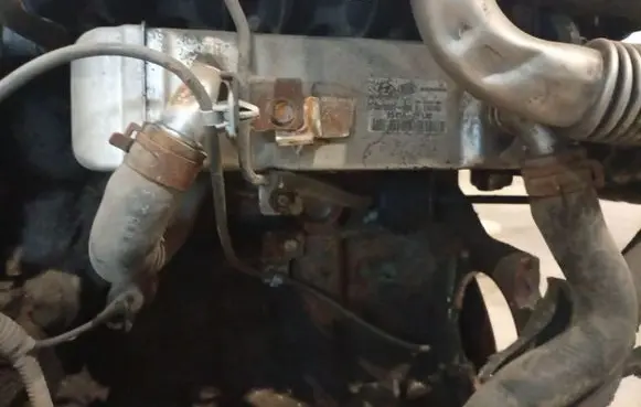 Hyundai ix35 EGR valve cooler 201203021406