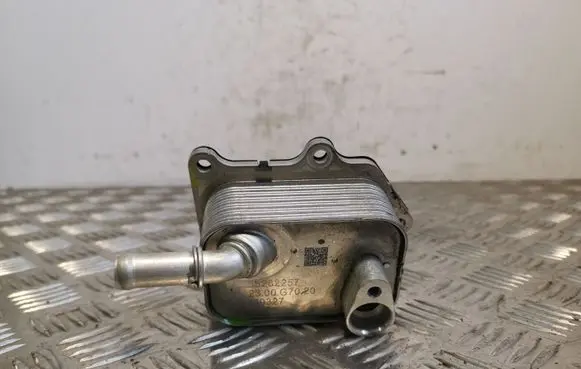 Engine oil radiator