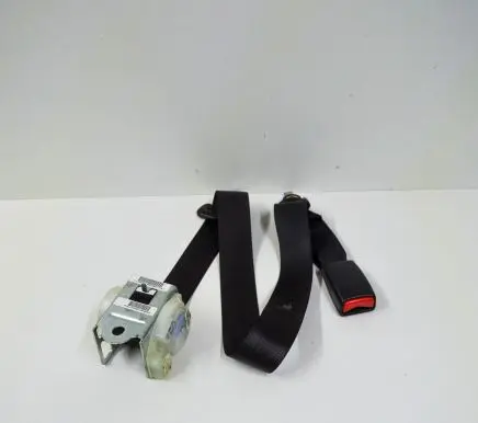 Dodge Challenger Middle seatbelt (rear) P5UZ261X9 5195161437A