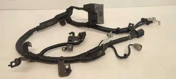 Hyundai Bayon Positive cable (battery) 91850Q0110