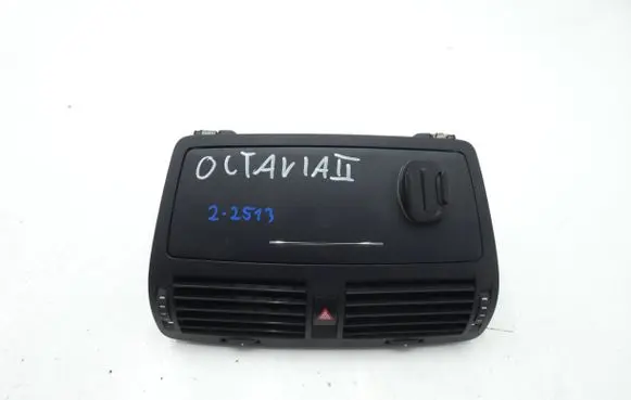 Skoda Octavia Mk2 (1Z) Dash center air vent grill 1Z0820951 4904 BU9051