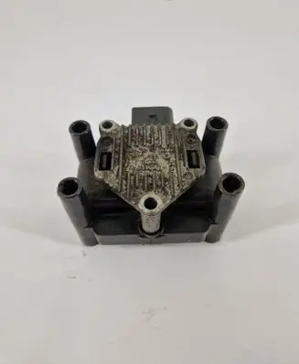 Volkswagen Touran I High voltage ignition coil 032905106B