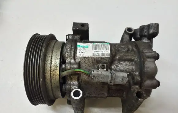 Renault Clio III Air conditioning (A/C) compressor (pump) 8200953359