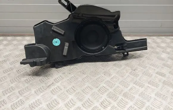 Audi A5 Subwoofer speaker 8W7035382C