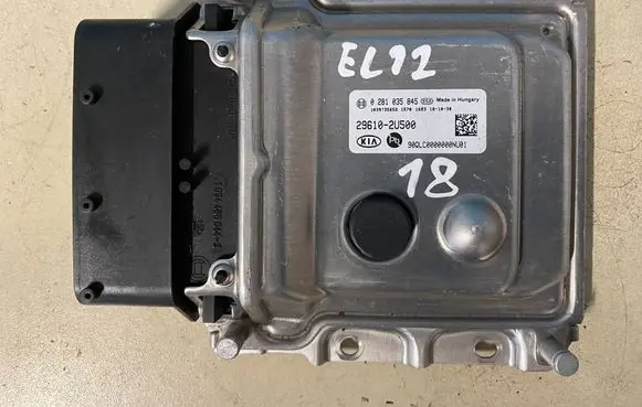KIA Sportage Adblue control unit 296102U500