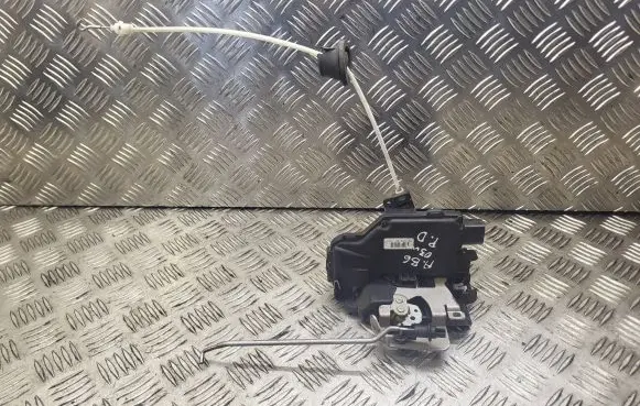 Audi A4 S4 B6 8E 8H Front door lock 8E1837016C