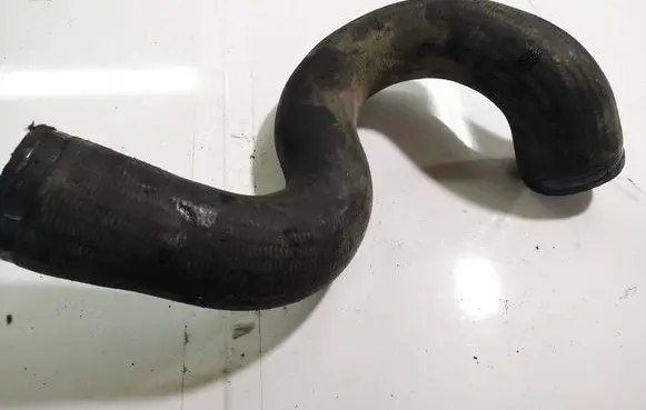 Audi 80 90 S2 B4 Intercooler hose/pipe 