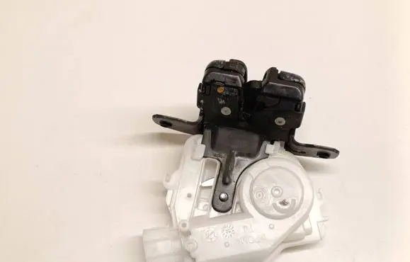 Toyota Auris E180 Tailgate/trunk/boot lock/catch/latch 