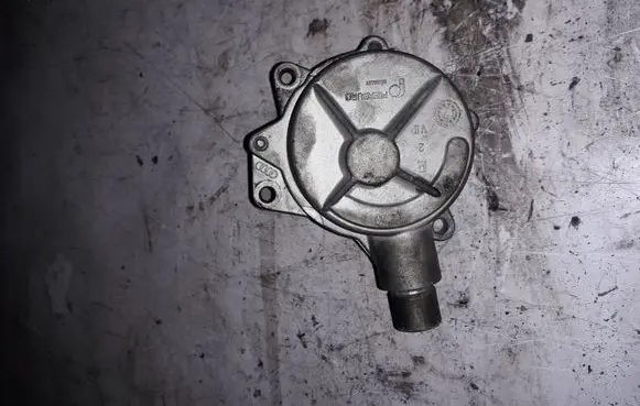Audi A6 S6 C5 4B Vacuum valve 72218501