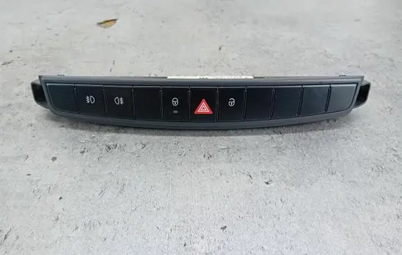 Smart ForFour I Central console control unit A4548202610