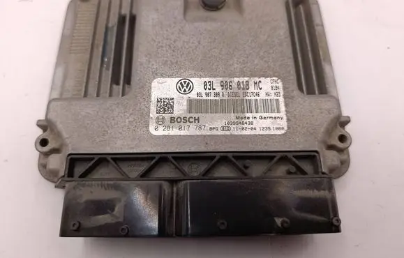 Volkswagen Golf VII Engine control unit/module 03L907309R 03L906018MC 0281017787