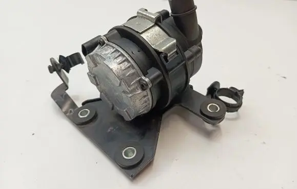 Maserati Ghibli Electric auxiliary coolant/water pump 670005347