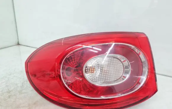 Volkswagen Tiguan Rear/tail lights 5N0945095H 5N0945257C