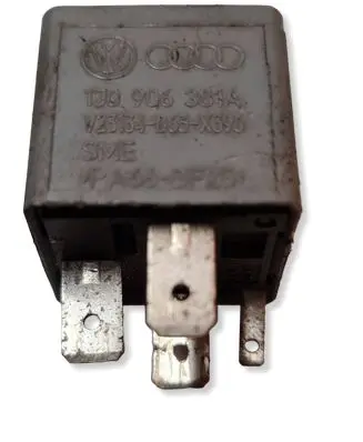 Volkswagen Golf IV Other relay 1J0906381A PA66GF25 23134B633396