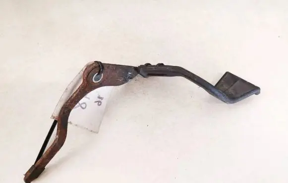 Volkswagen PASSAT B6 Engine bonnet (hood) release handle 8650491