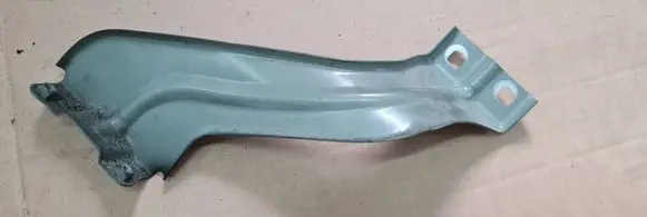 Audi Q3 F3 Fender mounting bracket 83A821149