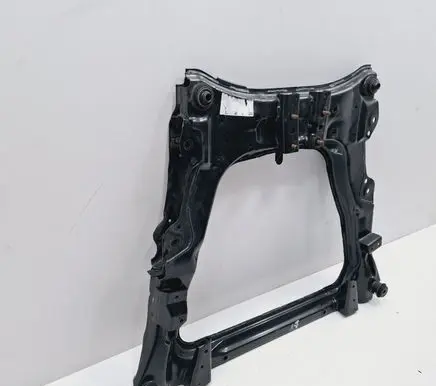 Nissan Leaf II (ZE1) Front subframe