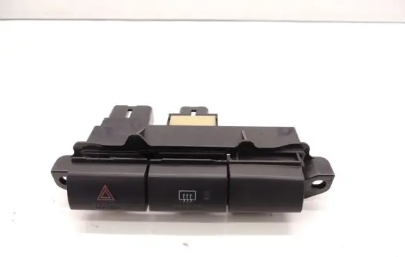 Toyota Avensis T220 Hazard light switch 5544620140 D206