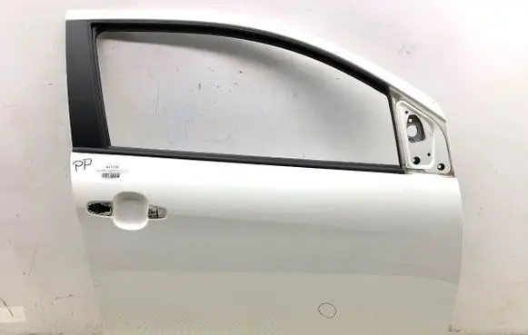 Toyota Aygo AB40 Front door 