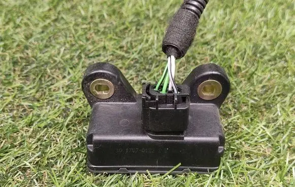 Opel Zafira B ESP acceleration yaw rate sensor 13257072 GE73L22Q3W GE73L2203W