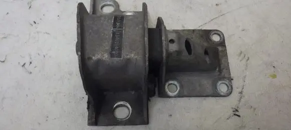 Citroen Jumper Engine mount vacuum valve 134698408