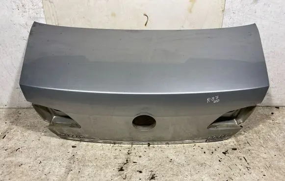 Volkswagen PASSAT B7 Tailgate/trunk/boot lid 