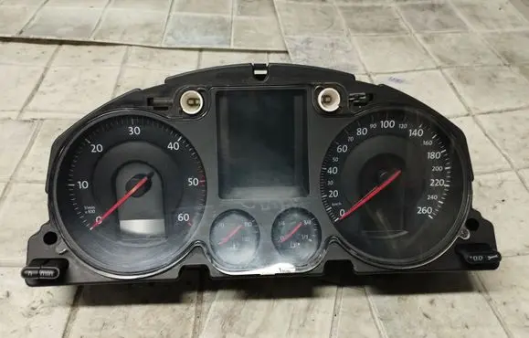 Volkswagen PASSAT B6 Speedometer (instrument cluster) 3C0920871 A2C53144889