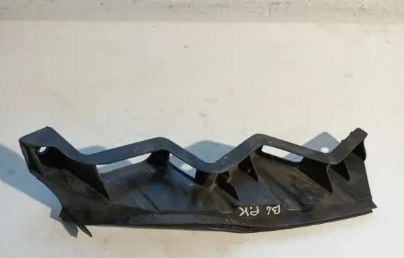 Volkswagen PASSAT B6 Front bumper mounting bracket 3C0807889