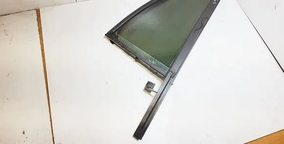 Volvo XC90 Rear vent window glass 09483936 43R001582