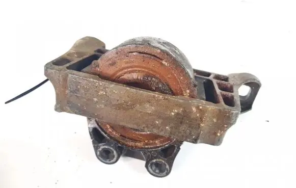 Volvo V50 Engine mount bracket 3m516f0125 3m51-6f012-5