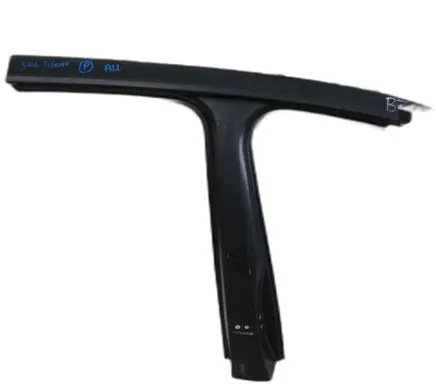 Volkswagen Tiguan Front arch trim 