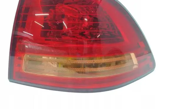 KIA Magentis Rear/tail lights