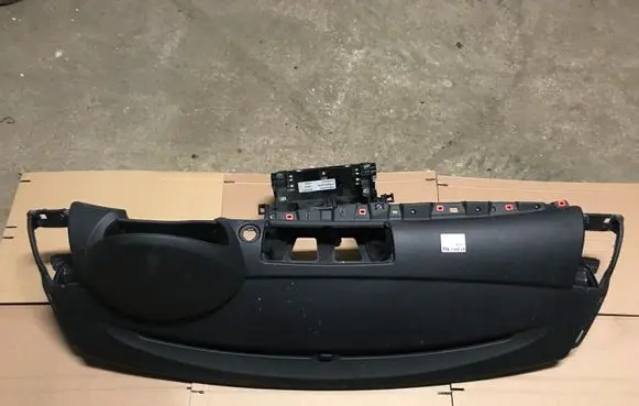 BMW 1 E81 E87 Dashboard