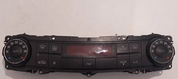 Mercedes-Benz E W211 Climate control unit 2118300890 00064506